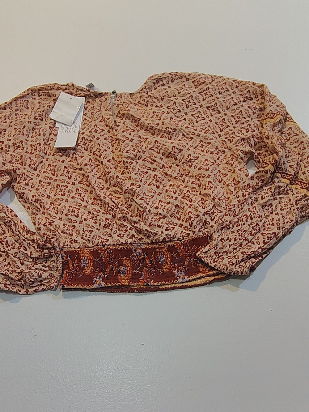 Patrons of Peace Blush Printed Boho Smocked Waist Blouse 100%rayon - Picture 5 of 12